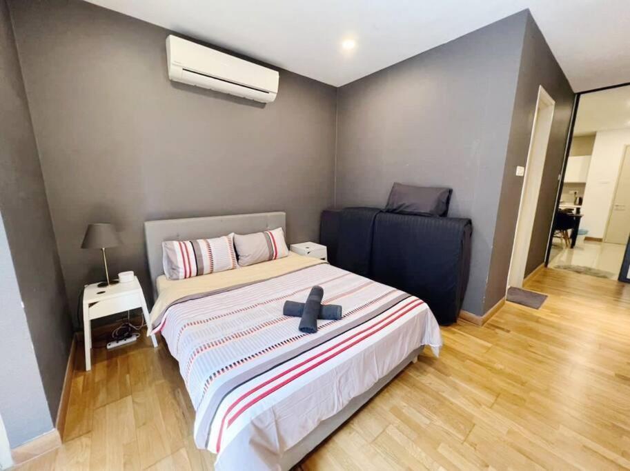 Promoconnected Train 1 Bedroom Kuala Lumpur